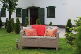 Диван пластиковый Корфу (Corfu love seat) капучино - песок в Тавде - tavda.ok-mebel.com | фото 3