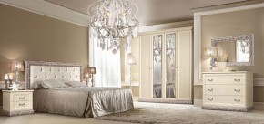 Комод Тиффани штрих-лак/серебро (ТФКМ-1) в Тавде - tavda.ok-mebel.com | фото 2